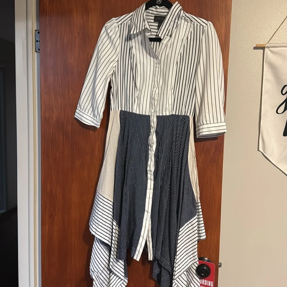 Gracia Shirtdress sz Small - Picture 4 of 6